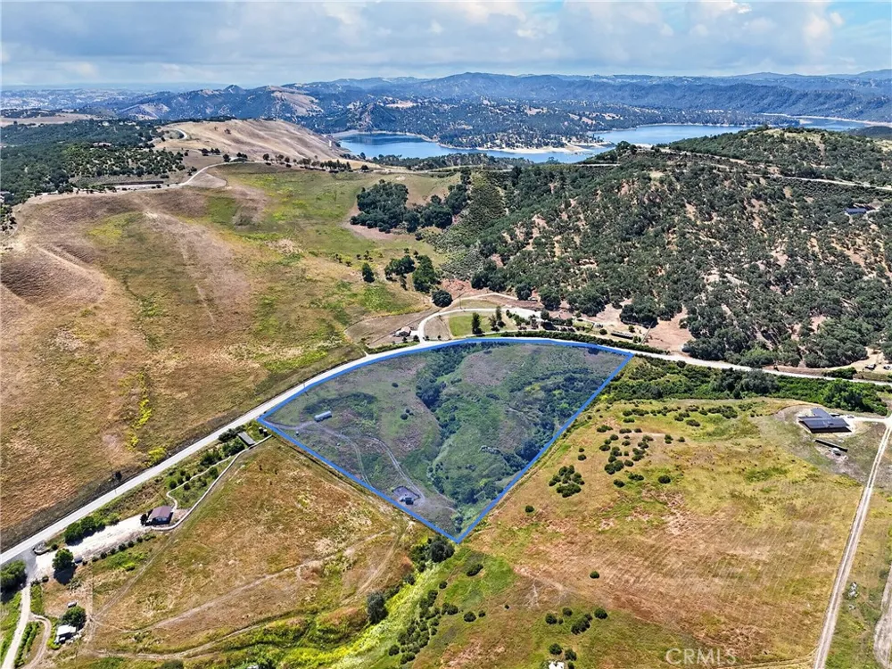 4575 Interlake Bradley, CA 93426
