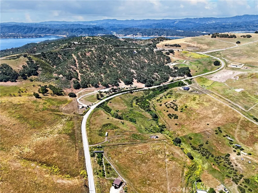 4575 Interlake Bradley, CA 93426