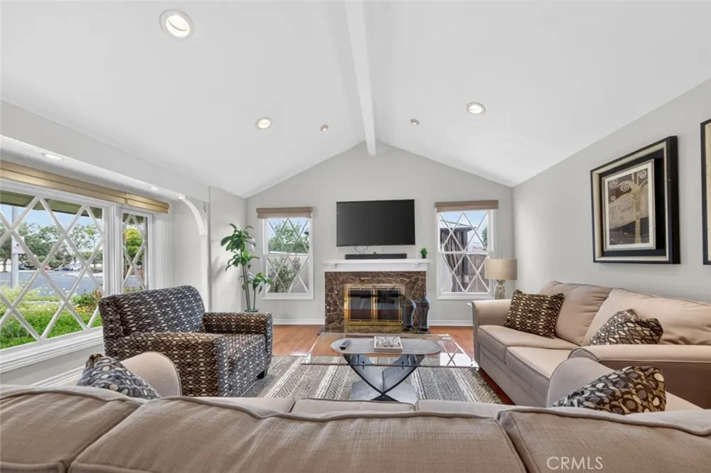 3342 Hillrose Drive Rossmoor, CA 90720