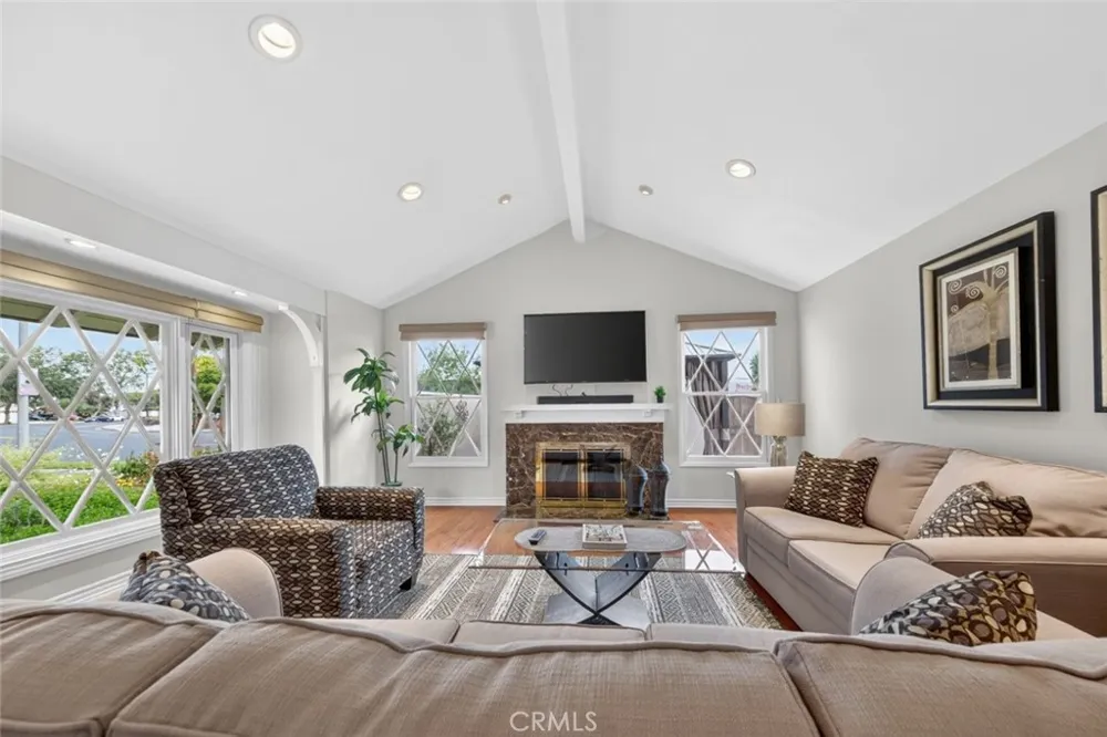 3342 Hillrose Drive Rossmoor, CA 90720