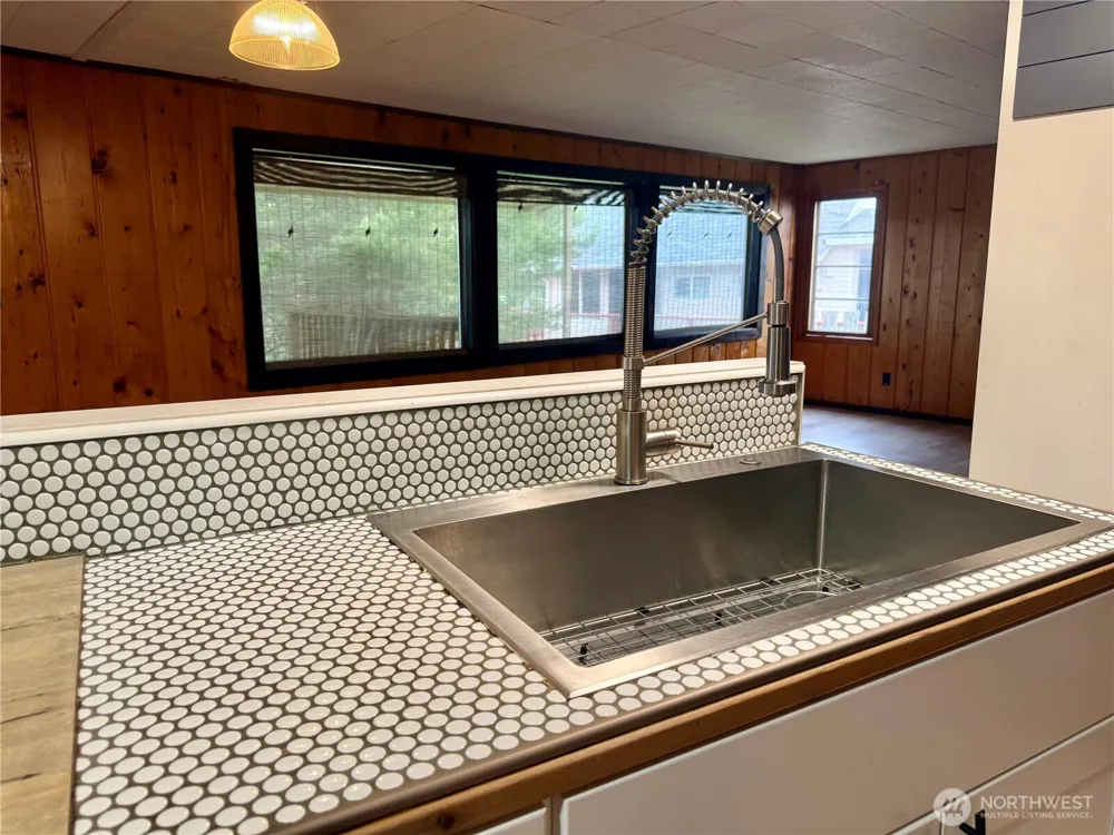 27105 K PLACE Ocean Park, WA 98640