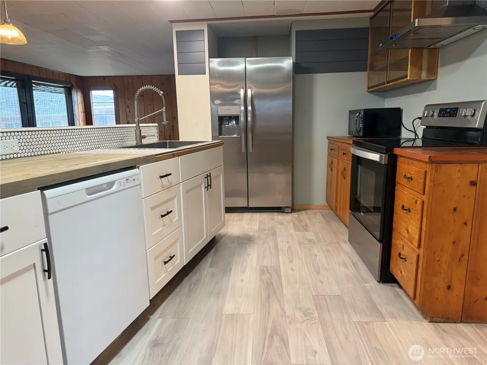 27105 K PLACE Ocean Park, WA 98640