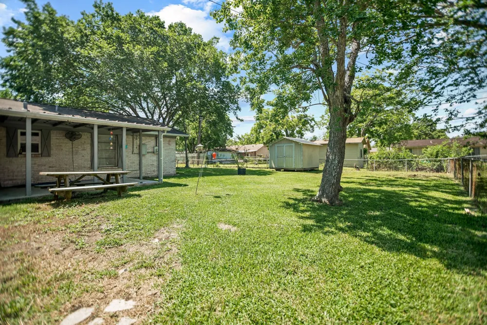 519 Travis Street Port Lavaca, TX 77979