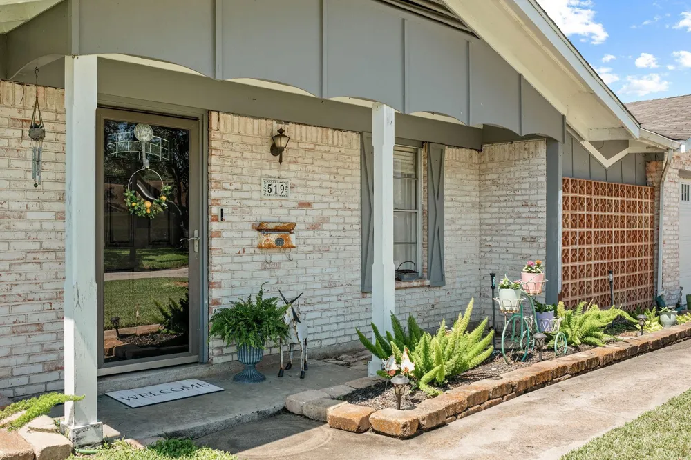 519 Travis Street Port Lavaca, TX 77979