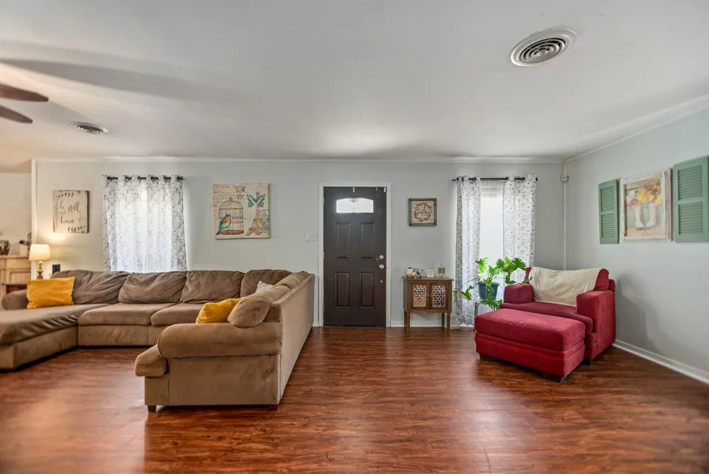 519 Travis Street Port Lavaca, TX 77979
