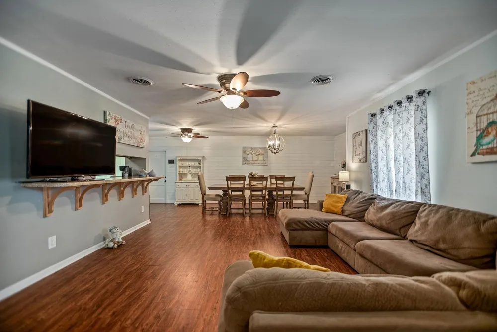 519 Travis Street Port Lavaca, TX 77979