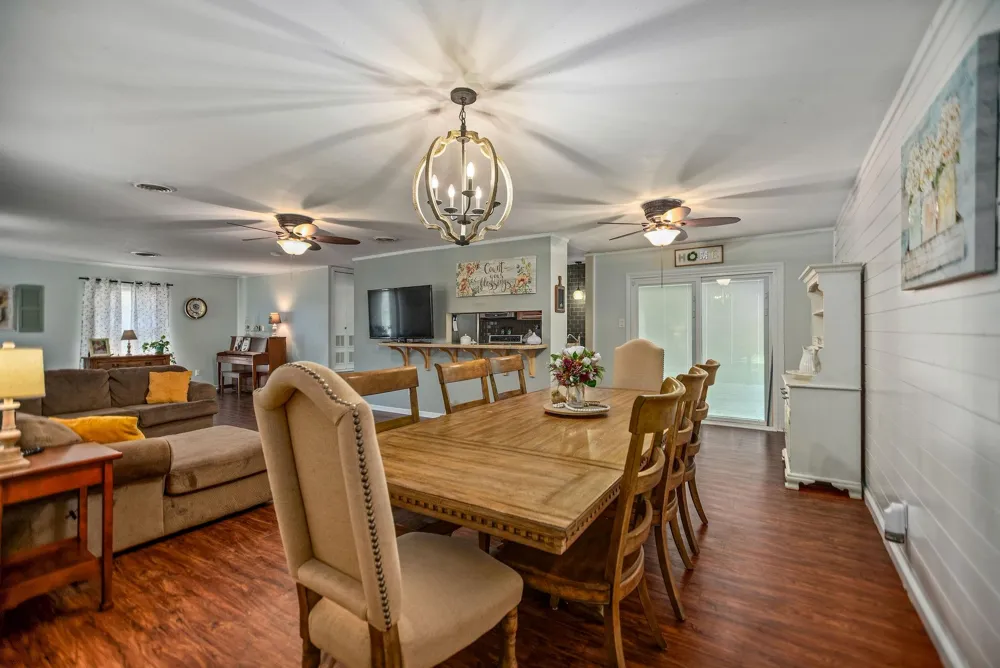 519 Travis Street Port Lavaca, TX 77979