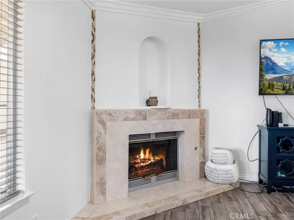 6791 Redwood Avenue Hesperia, CA 92345