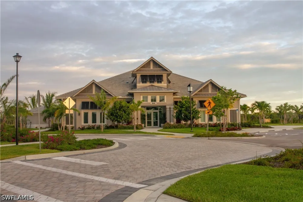 Indies Drive E #106 Naples, FL 34114