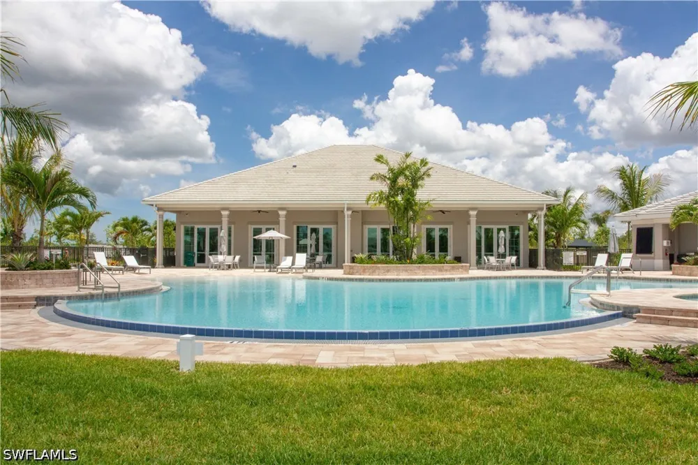 Indies Drive E #106 Naples, FL 34114