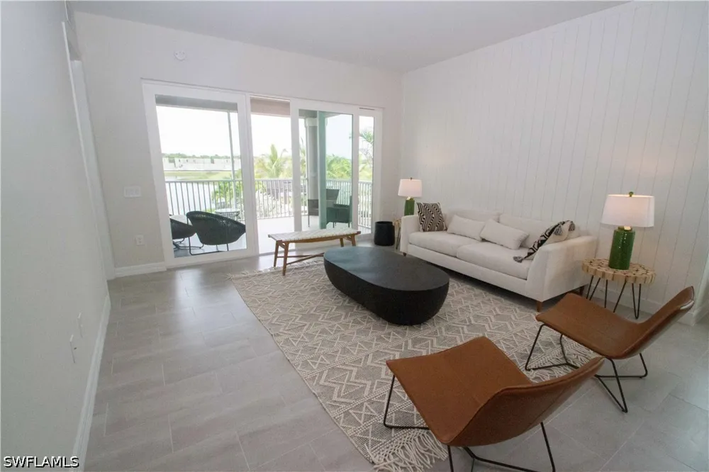 Indies Drive E #106 Naples, FL 34114