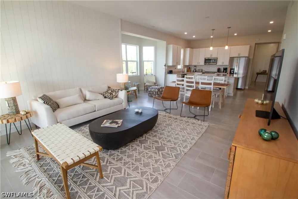 Indies Drive E #106 Naples, FL 34114