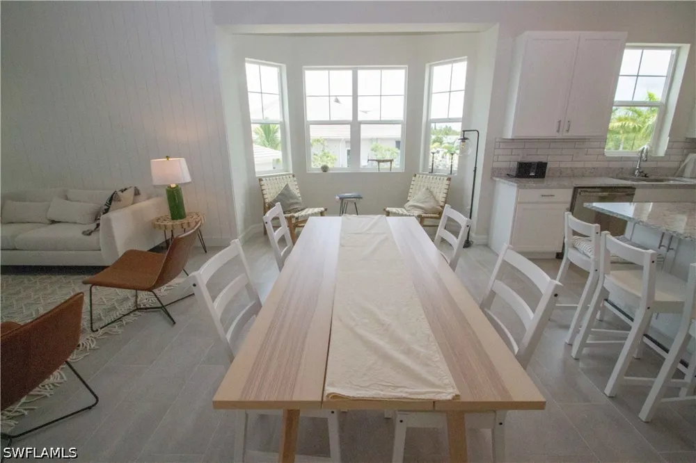 Indies Drive E #106 Naples, FL 34114