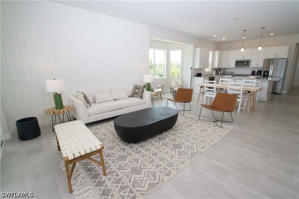 Indies Drive E #106 Naples, FL 34114