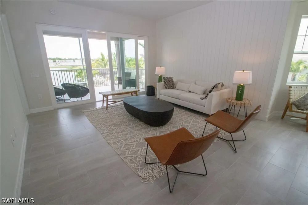 Indies Drive E #106 Naples, FL 34114