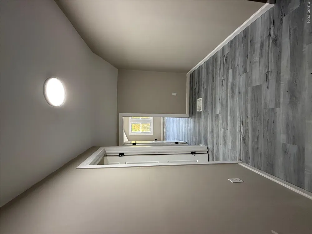 266 W Bennett Avenue Ferndale City, MI 48220