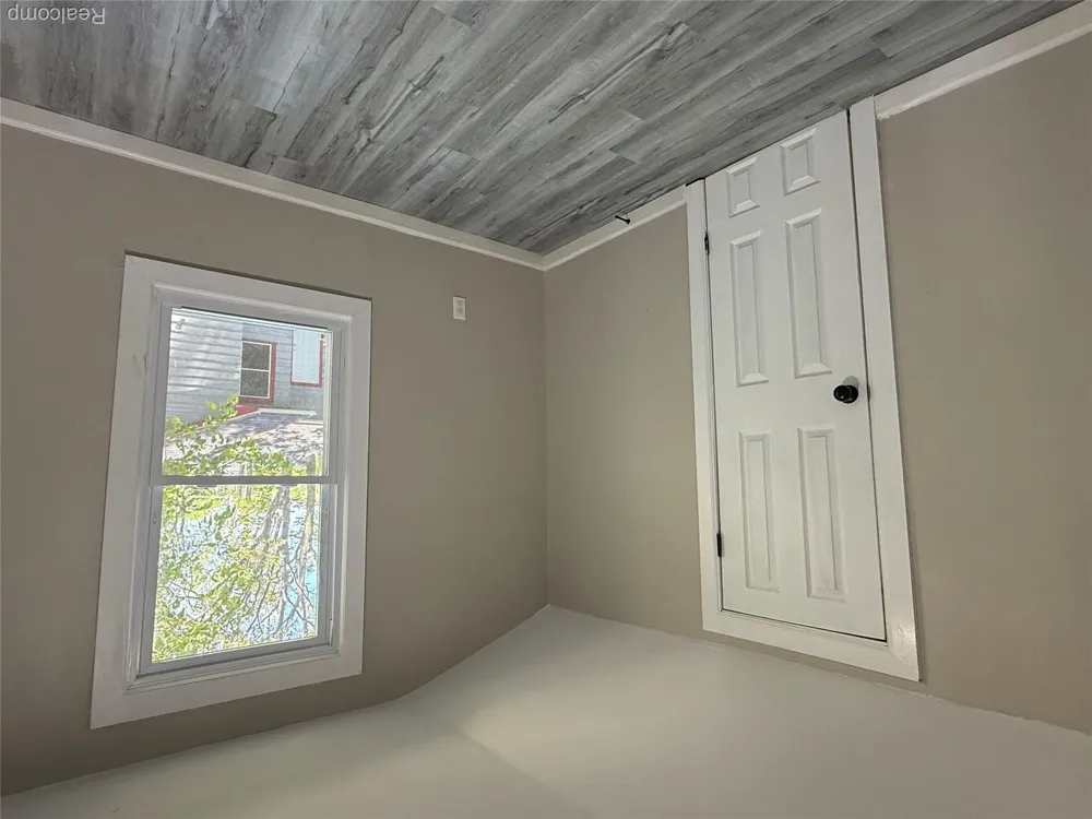 266 W Bennett Avenue Ferndale City, MI 48220