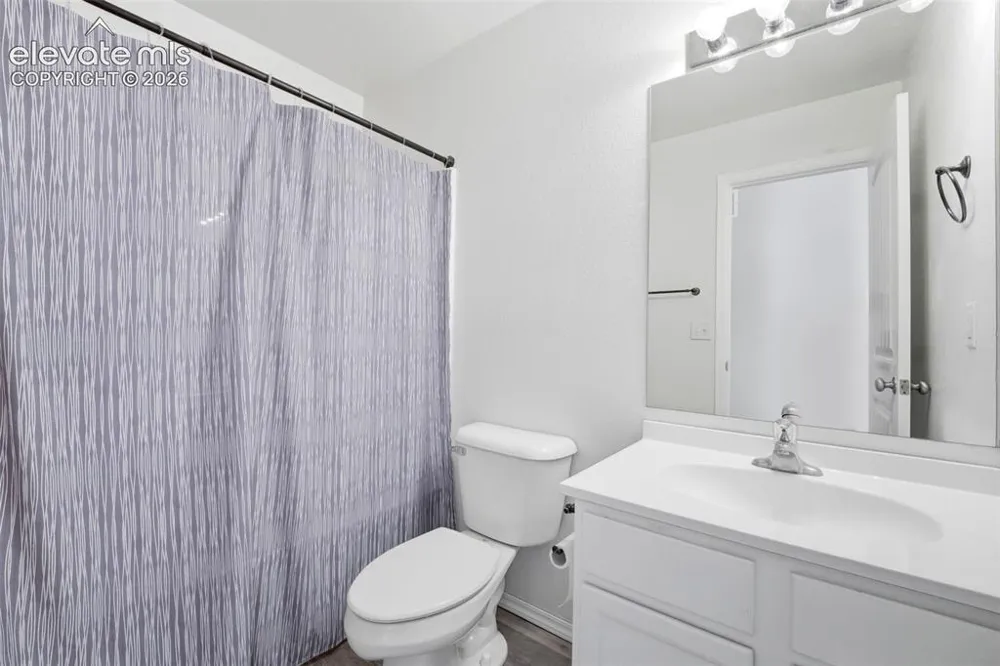 1169 E Canary Drive Pueblo, CO 81007