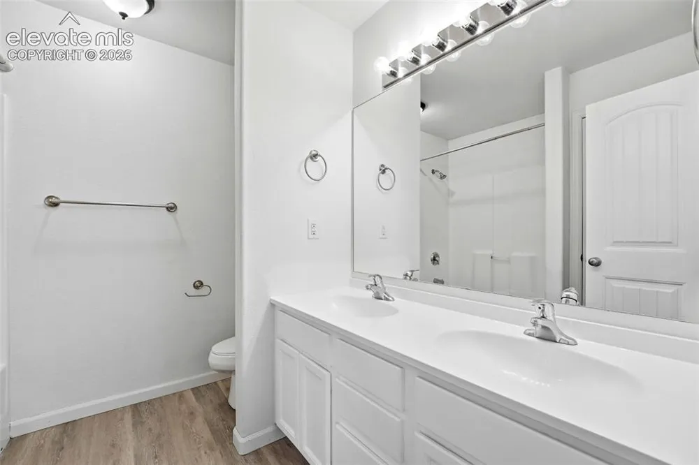 1169 E Canary Drive Pueblo, CO 81007