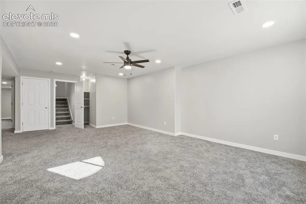 1169 E Canary Drive Pueblo, CO 81007