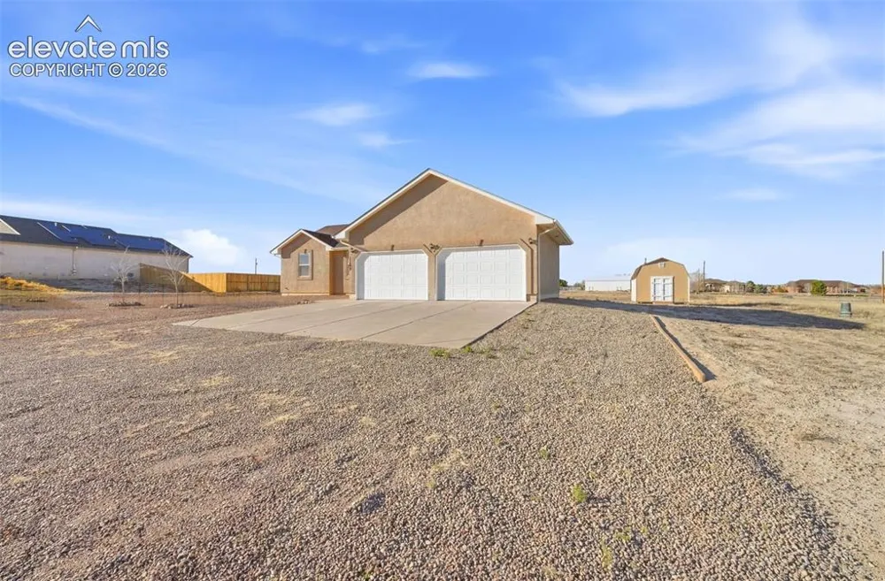 1169 E Canary Drive Pueblo, CO 81007