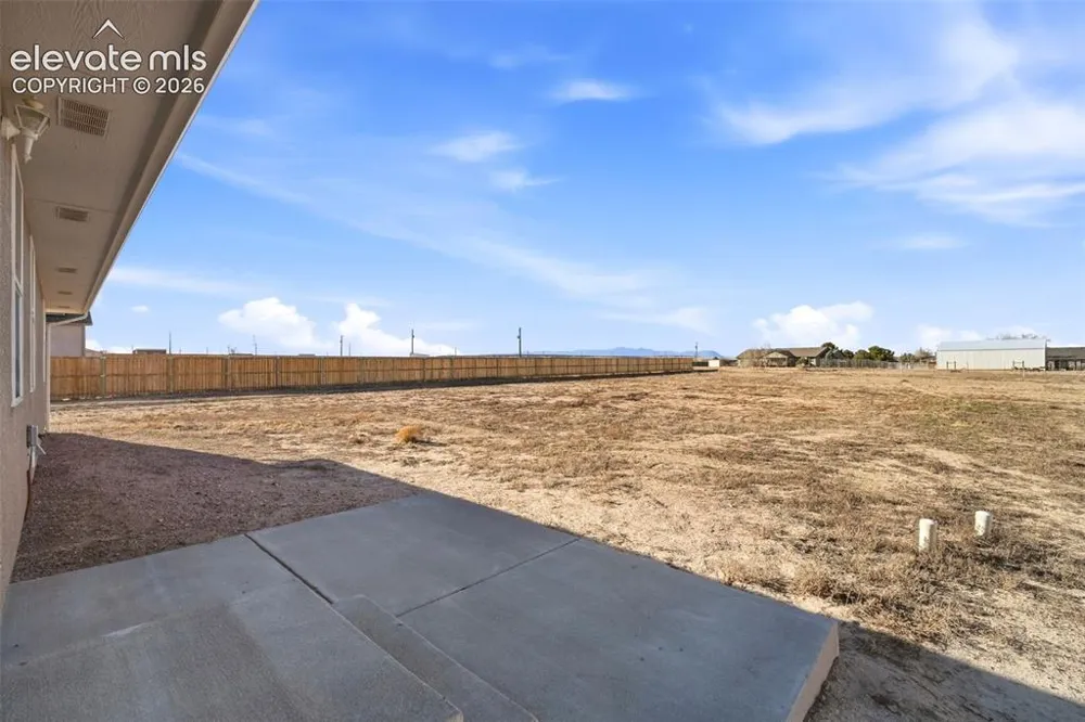 1169 E Canary Drive Pueblo, CO 81007
