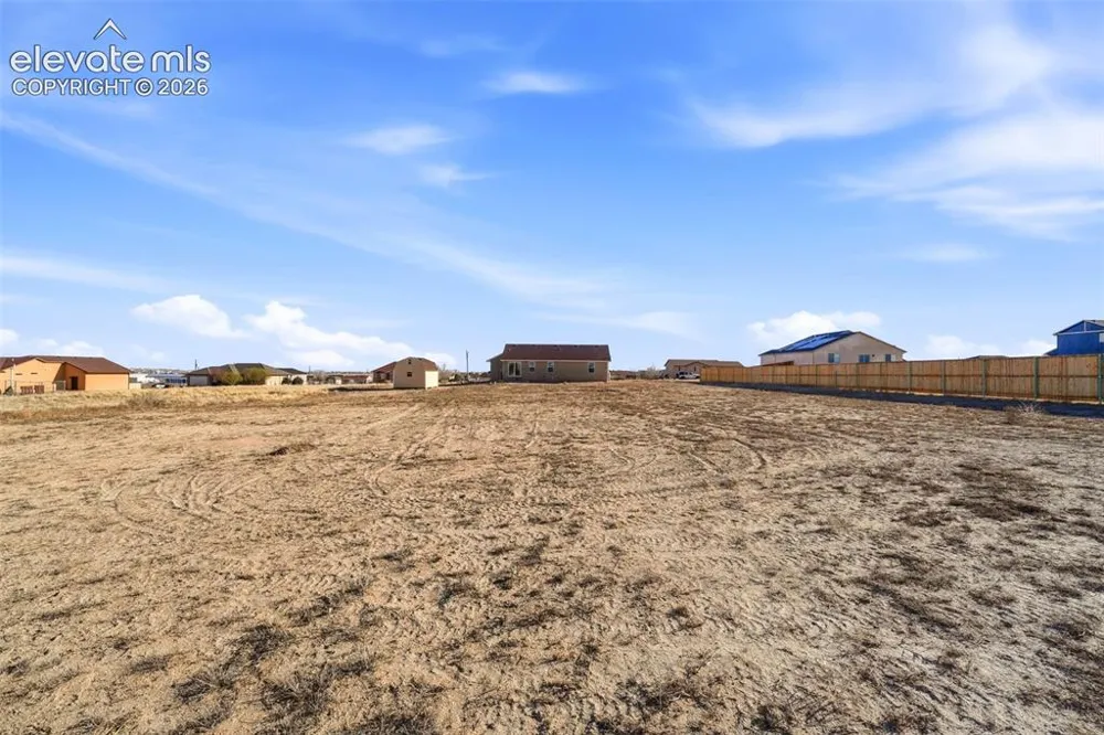 1169 E Canary Drive Pueblo, CO 81007