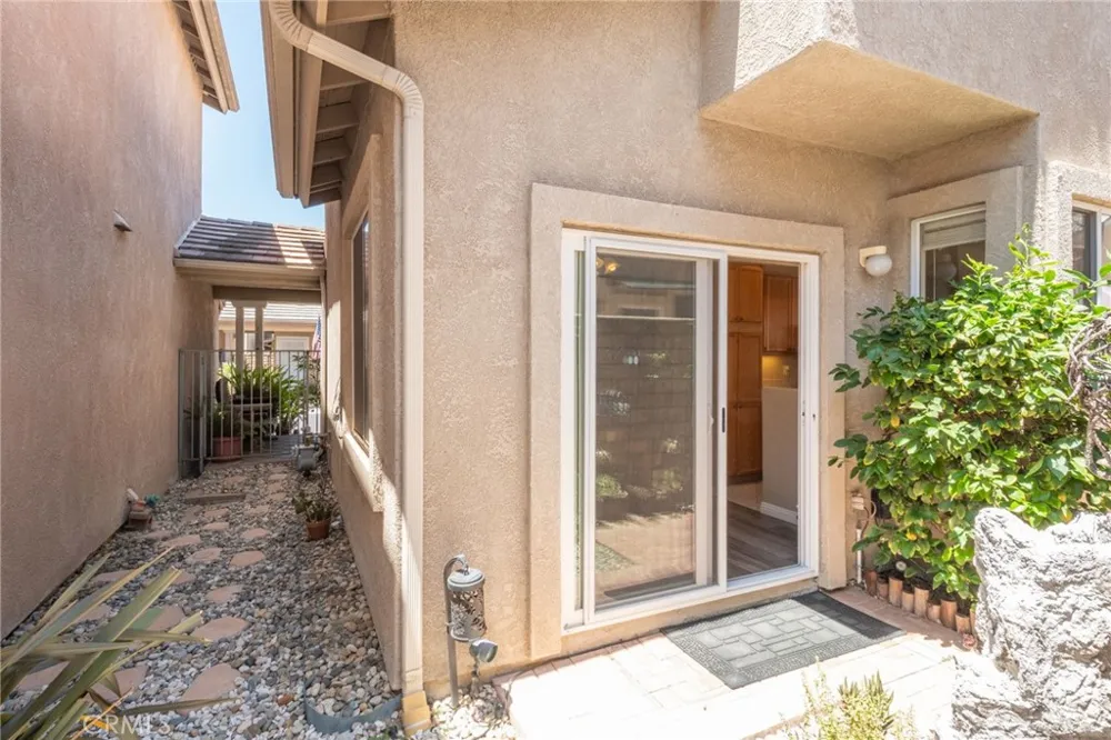 1738 Millpark Simi Valley, CA 93065