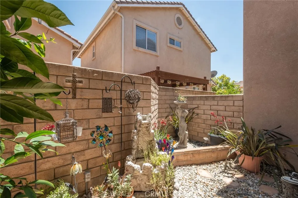 1738 Millpark Simi Valley, CA 93065