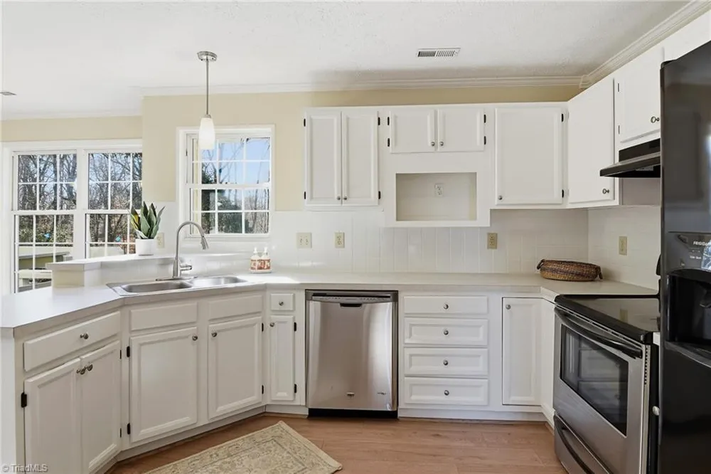 5965 Bethania Tobaccoville Road Pfafftown, NC 27040
