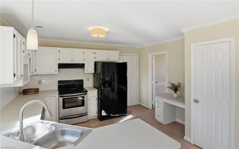 5965 Bethania Tobaccoville Road Pfafftown, NC 27040