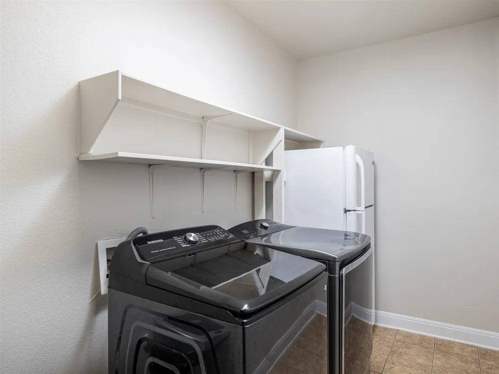 2709 Deep River Circle Round Rock, TX 78665