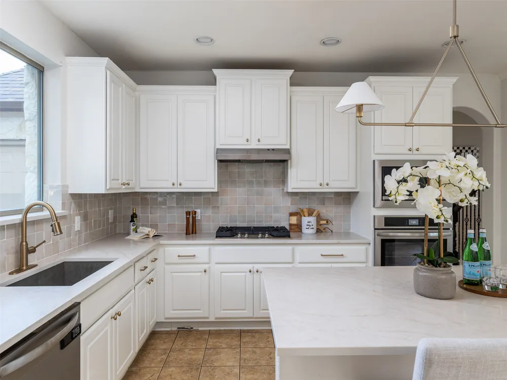2709 Deep River Circle Round Rock, TX 78665