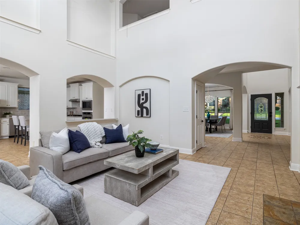 2709 Deep River Circle Round Rock, TX 78665