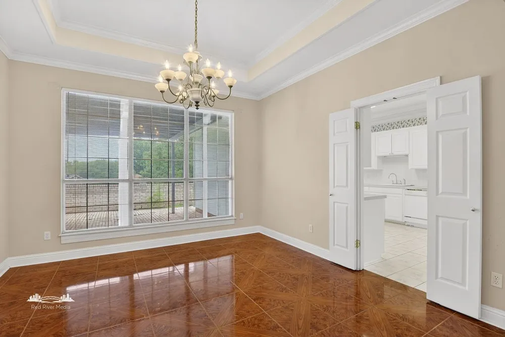 5735 S Lakeshore Drive Shreveport, LA 71119