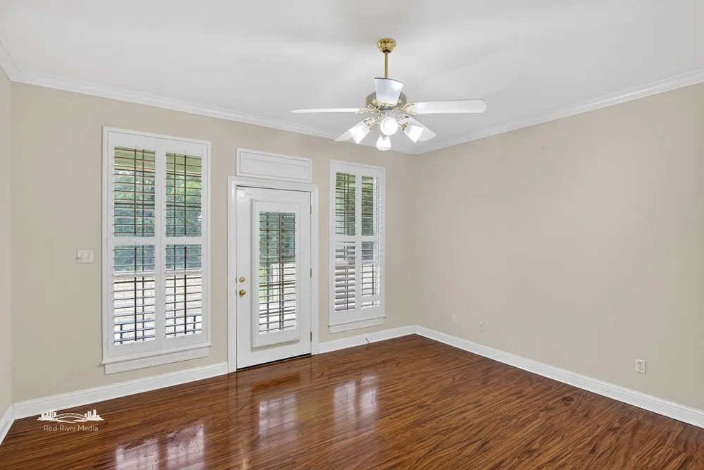 5735 S Lakeshore Drive Shreveport, LA 71119