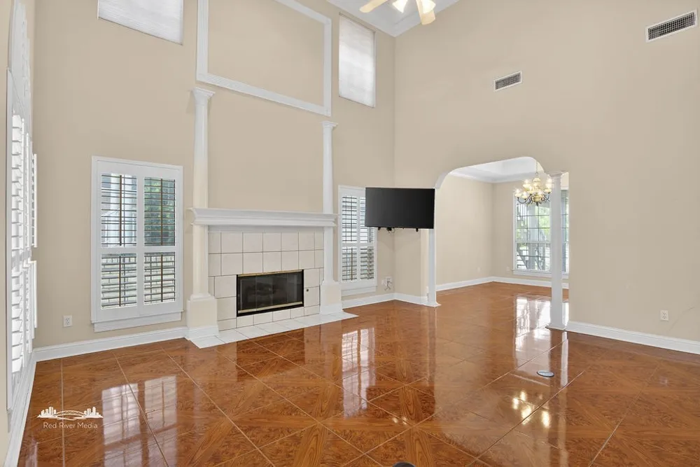 5735 S Lakeshore Drive Shreveport, LA 71119