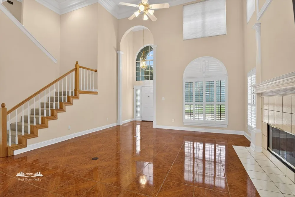 5735 S Lakeshore Drive Shreveport, LA 71119