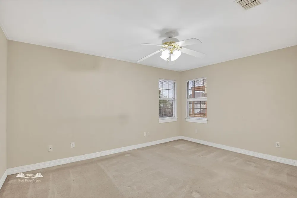 5735 S Lakeshore Drive Shreveport, LA 71119