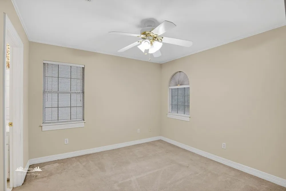 5735 S Lakeshore Drive Shreveport, LA 71119