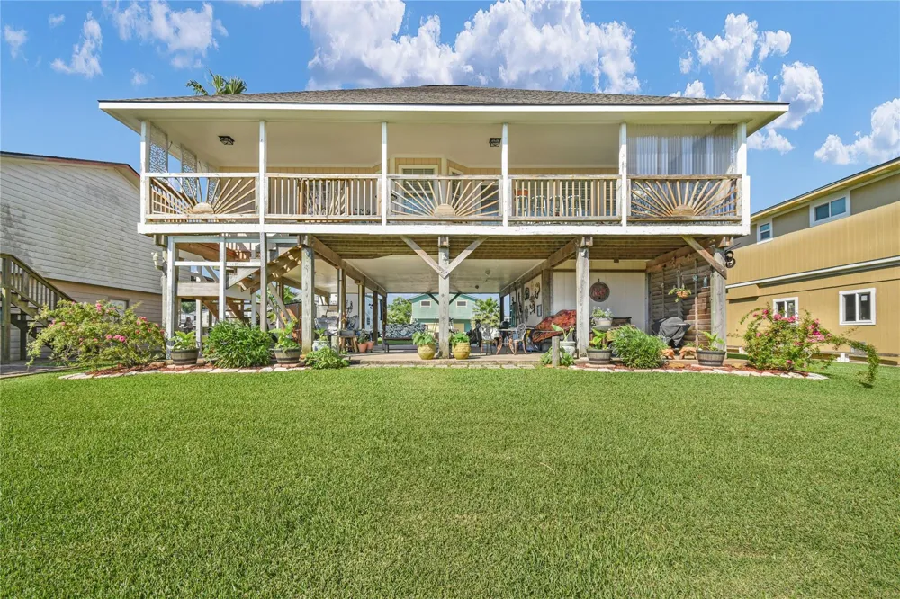 115 Driftwood Road Freeport, TX 77541