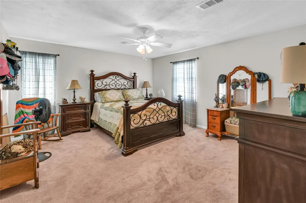 115 Driftwood Road Freeport, TX 77541