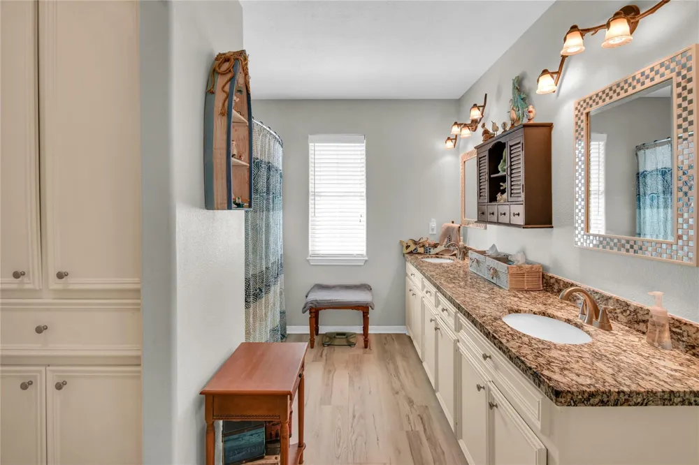 115 Driftwood Road Freeport, TX 77541