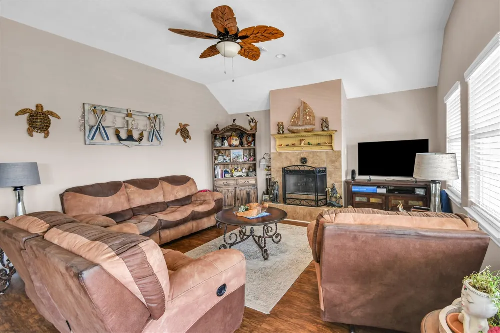 115 Driftwood Road Freeport, TX 77541