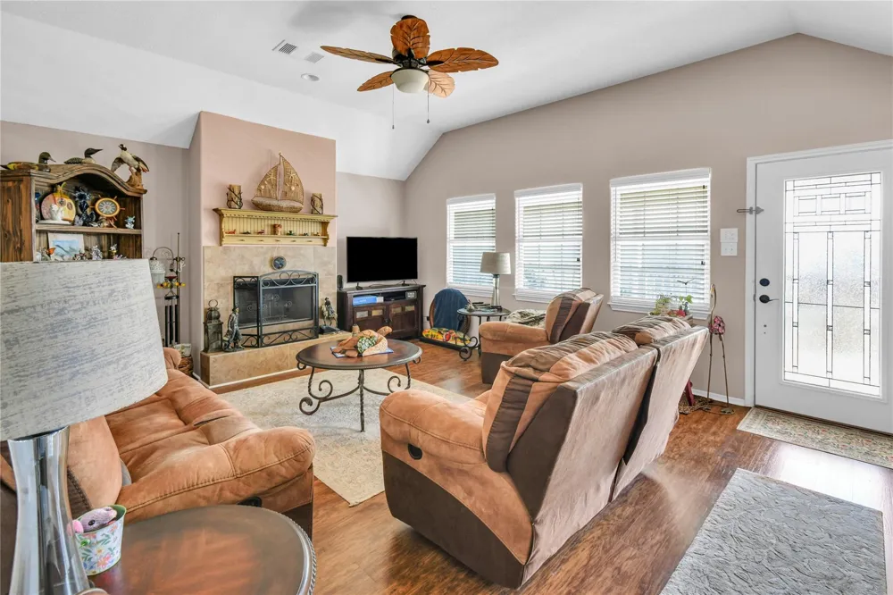 115 Driftwood Road Freeport, TX 77541