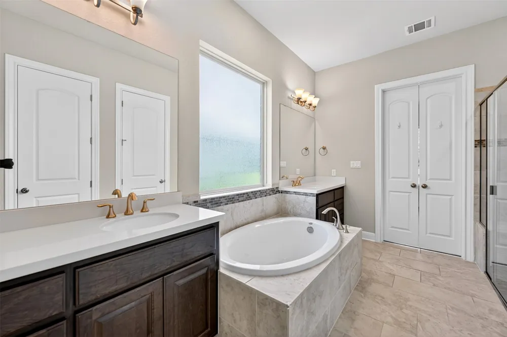 1201 Positano Pass Leander, TX 78641