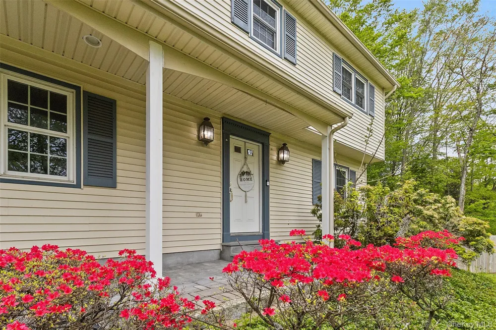 2 Watergate Drive Amawalk, NY 10501