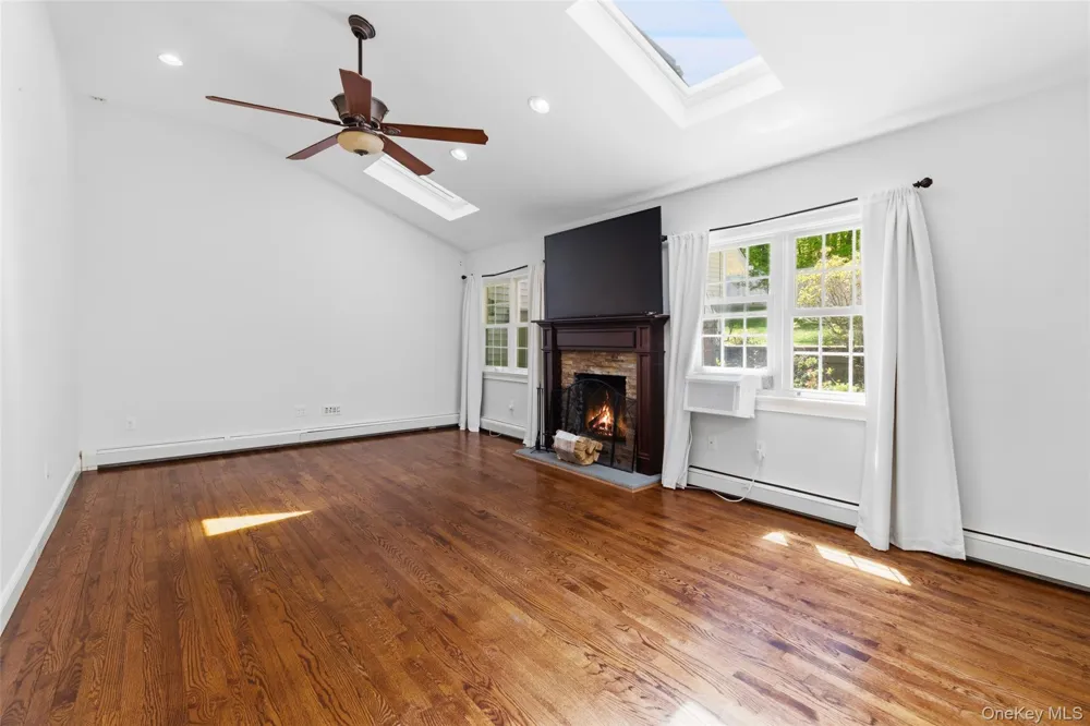 2 Watergate Drive Amawalk, NY 10501