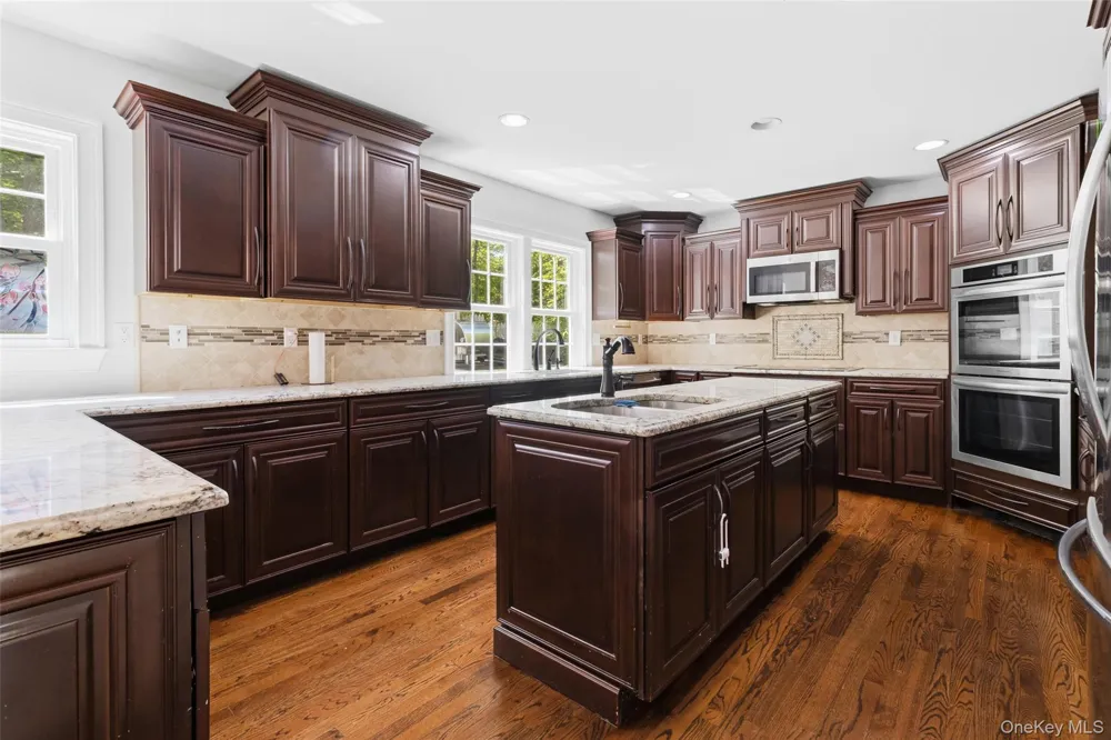 2 Watergate Drive Amawalk, NY 10501