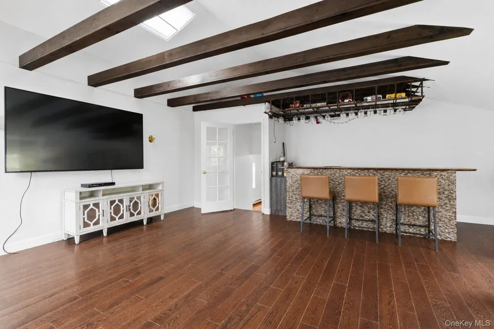 2 Watergate Drive Amawalk, NY 10501